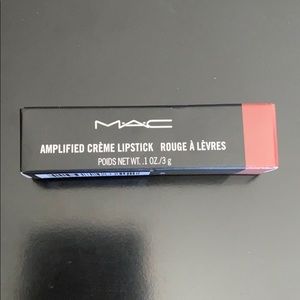 MAC COSMETICS AMPLIFIED CREME LIPSTICK FAST PLAY